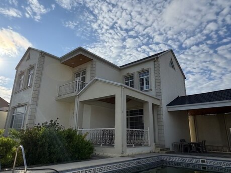 4 otaqlı həyət evi/bağ evi - Şağan q. - 200 m²