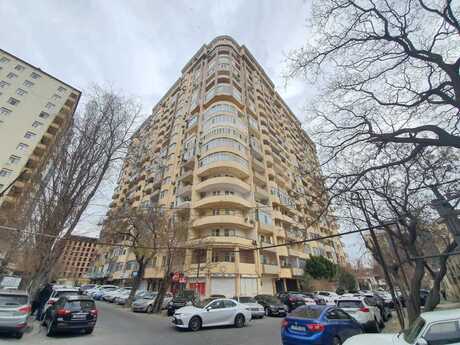 Объявление №6070913 - Баку, м. Низами, 4-комн., 200 м², 18/19 этаж