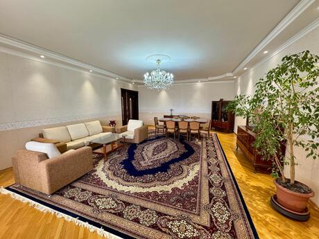 4 otaqlı yeni tikili - Nizami m. - 200 m²