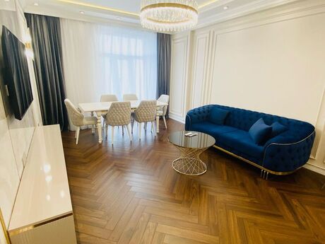 Объявление №6070919 - Баку, м. 28 мая, 2-комн., 70 м², 13/18 этаж