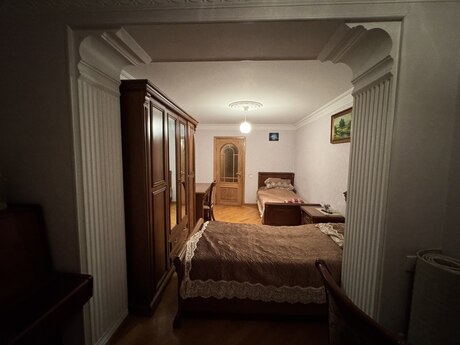 3 otaqlı köhnə tikili - Neftçilər m. - 70 m²