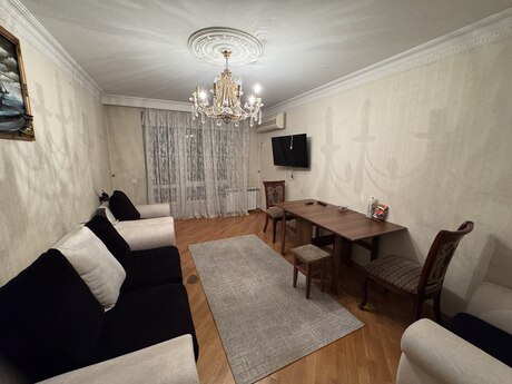 3 otaqlı köhnə tikili - Neftçilər m. - 70 m²