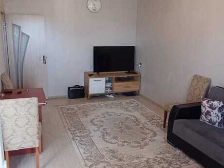 3 otaqlı köhnə tikili - Memar Əcəmi m. - 80 m²