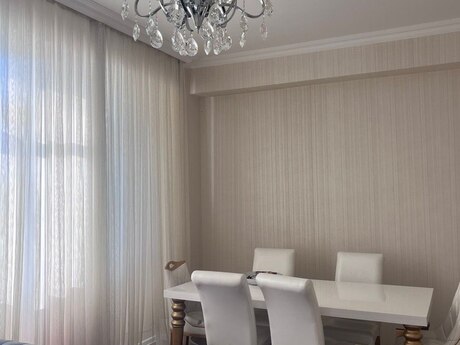 3-комн. новостройка - Ясамальский р. - 85 м²