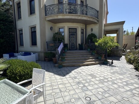 5 otaqlı həyət evi/bağ evi - Şüvəlan q. - 180 m²
