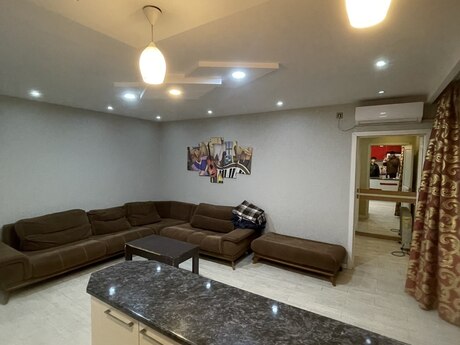 2 otaqlı köhnə tikili - İçəri Şəhər m. - 45 m²