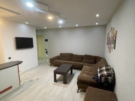2 otaqlı köhnə tikili - İçəri Şəhər m. - 45 m²