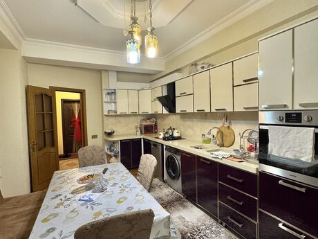 4 otaqlı yeni tikili - 20 Yanvar m. - 141 m²