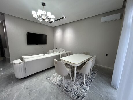 4 otaqlı həyət evi/bağ evi - Şağan q. - 125 m²