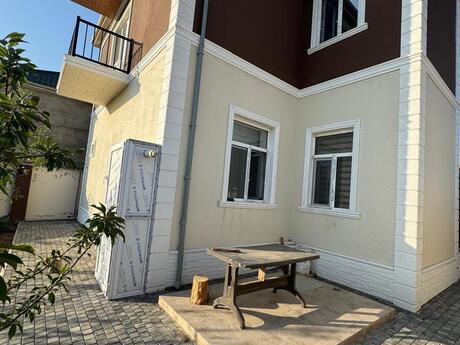 5 otaqlı həyət evi/bağ evi - Albalılıq q. - 200 m²