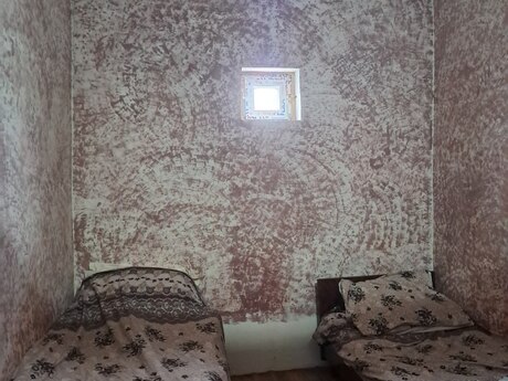 2 otaqlı həyət evi/bağ evi - Elmlər Akademiyası m. - 40 m²