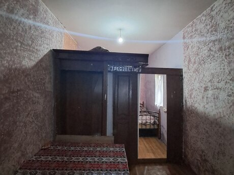 2 otaqlı həyət evi/bağ evi - Elmlər Akademiyası m. - 40 m²