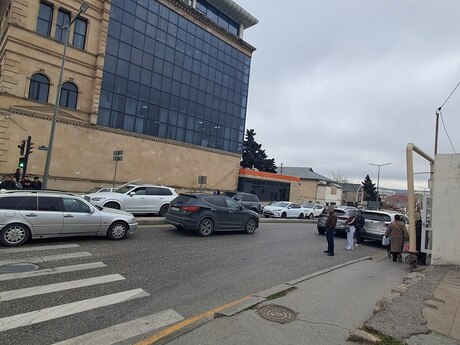 2 otaqlı həyət evi/bağ evi - Elmlər Akademiyası m. - 40 m²