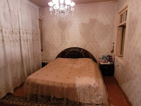 3 otaqlı həyət evi/bağ evi - İnşaatçılar m. - 109 m²