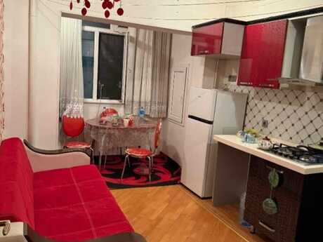 3 otaqlı köhnə tikili - Azadlıq Prospekti m. - 60 m²