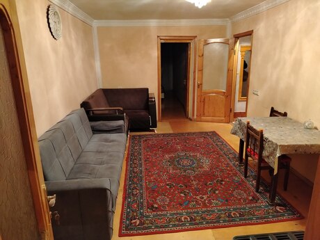 2 otaqlı köhnə tikili - Gəncə - 50 m²