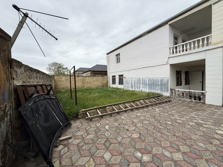 7 otaqlı həyət evi/bağ evi - Mehdiabad q. - 250 m²