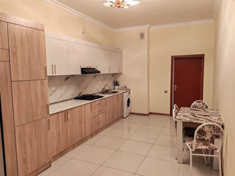 3 otaqlı yeni tikili - Bayıl q. - 140 m²
