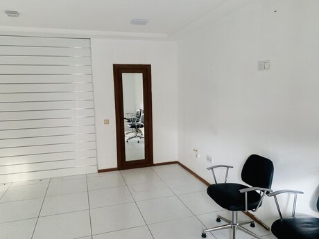 Obyekt - Elmlər Akademiyası m. - 55 m²