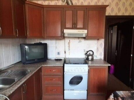 2 otaqlı köhnə tikili - Əhmədli q. - 55 m²