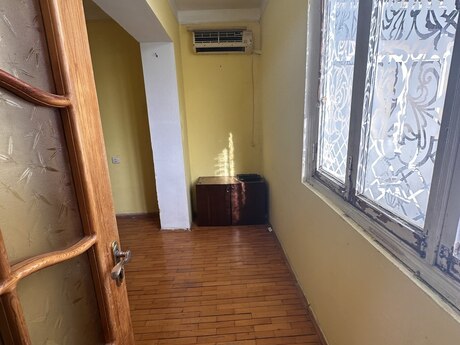 1 otaqlı yeni tikili - 8-ci mikrorayon q. - 42 m²