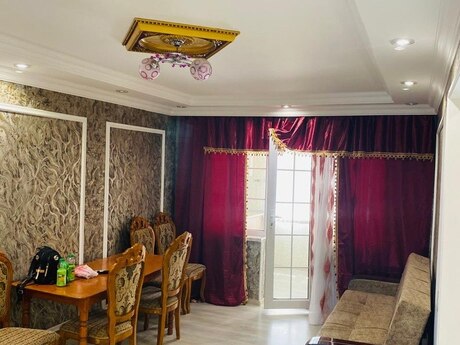 3 otaqlı köhnə tikili - Gəncə - 50 m²