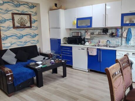 4 otaqlı köhnə tikili - İnşaatçılar m. - 120 m²