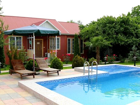 3 otaqlı həyət evi/bağ evi - Qəbələ - 100 m²