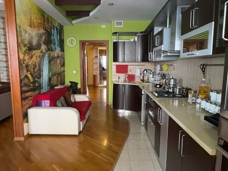 4 otaqlı yeni tikili - Nizami m. - 203 m²