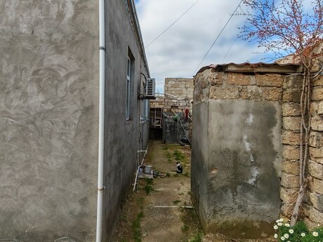 4 otaqlı həyət evi/bağ evi - Binə q. - 140 m²