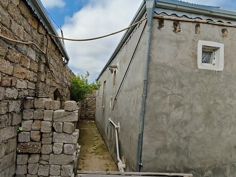 4 otaqlı həyət evi/bağ evi - Binə q. - 140 m²