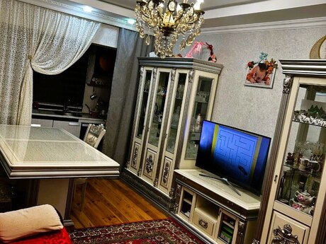 Объявление №6072888 - Баку, м. Ази Асланов, 4-комн., 68 м², 1/9 этаж