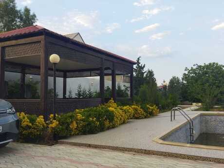 9 otaqlı həyət evi/bağ evi - Nardaran q. - 270 m²