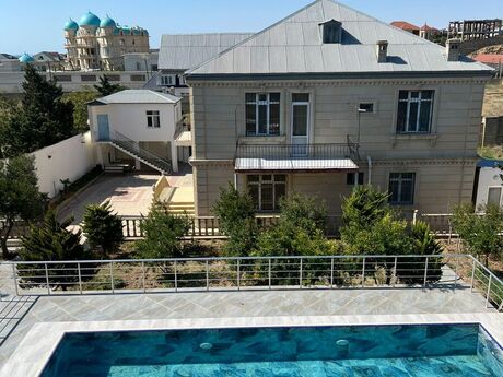 7 otaqlı həyət evi/bağ evi - Badamdar q. - 375 m²