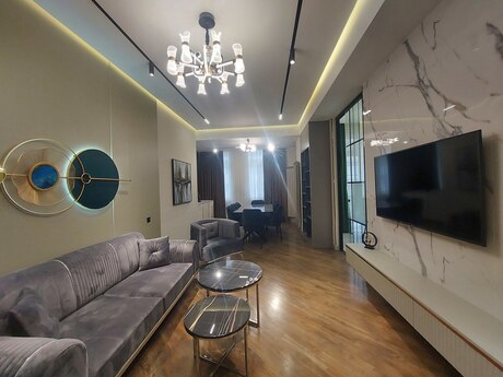 Объявление №6071627 - Баку, м. Гянджлик, 3-комн., 150 м², 3/8 этаж