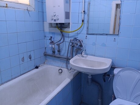 1 otaqlı köhnə tikili - Elmlər Akademiyası m. - 35 m²