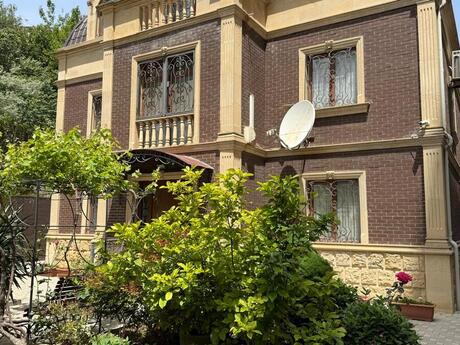10 otaqlı həyət evi/bağ evi - Badamdar q. - 350 m²