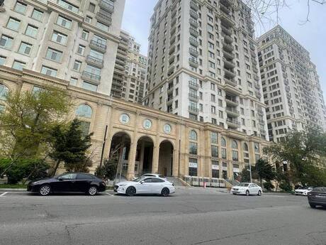 3 otaqlı yeni tikili - Elmlər Akademiyası m. - 155 m²