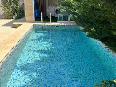 4 otaqlı həyət evi/bağ evi - Mərdəkan q. - 250 m²