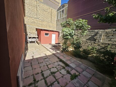 3 otaqlı həyət evi/bağ evi - Badamdar q. - 78 m²