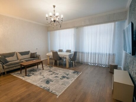 Объявление №6026743 - Баку, пос. Аг шехер, 3-комн., 130 м², 6/6 этаж