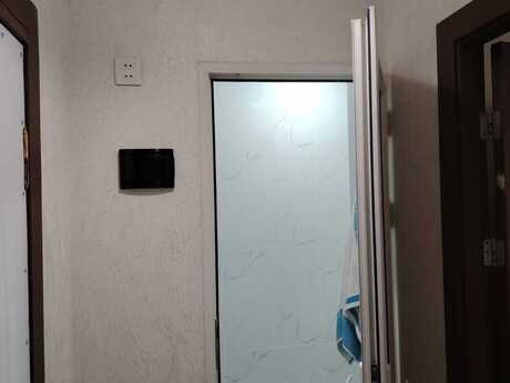 2 otaqlı köhnə tikili - 8 Noyabr m. - 40 m²