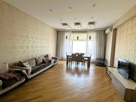 Объявление №6071795 - Баку, м. 20 января, 4-комн., 147 м², 11/19 этаж