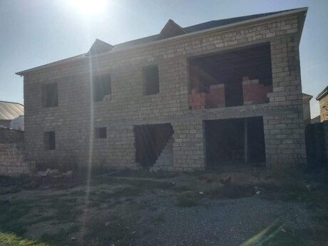 8 otaqlı həyət evi/bağ evi - Məmmədli q. - 350 m²
