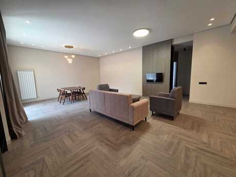 3 otaqlı yeni tikili - Şıxov q. - 160 m²