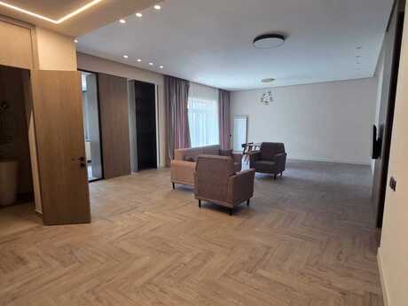 3 otaqlı yeni tikili - Şıxov q. - 160 m²