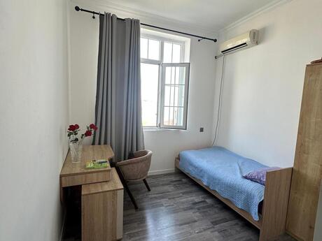 4 otaqlı həyət evi/bağ evi - Novxanı q. - 90 m²