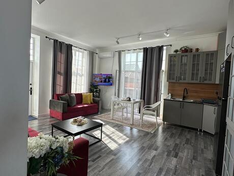Elan №6071905 - Bakı, Novxanı q., 4 otaqlı, 90 m²