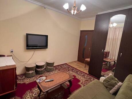 2 otaqlı köhnə tikili - Həzi Aslanov q. - 42 m²
