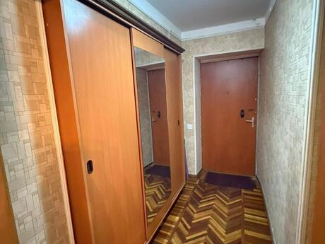 2 otaqlı köhnə tikili - Elmlər Akademiyası m. - 50 m²